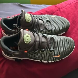 New Nike Metcon training Shoe in Men’s 13